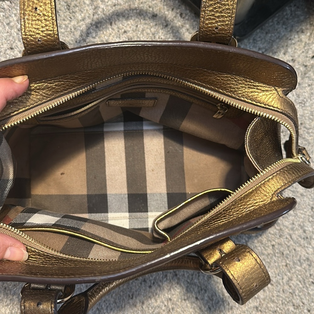 Vintage authentic Burberry bronze handbag - Picture 3 of 7